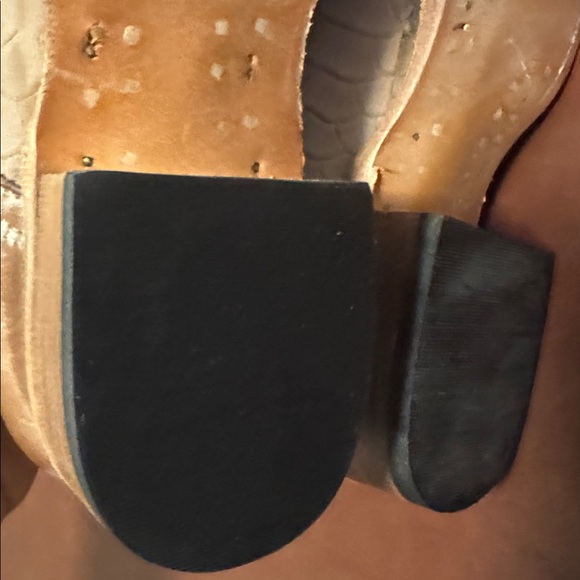 Freebird LIKE NEW Two-Tone Leather Loafers - Picture 15 of 15